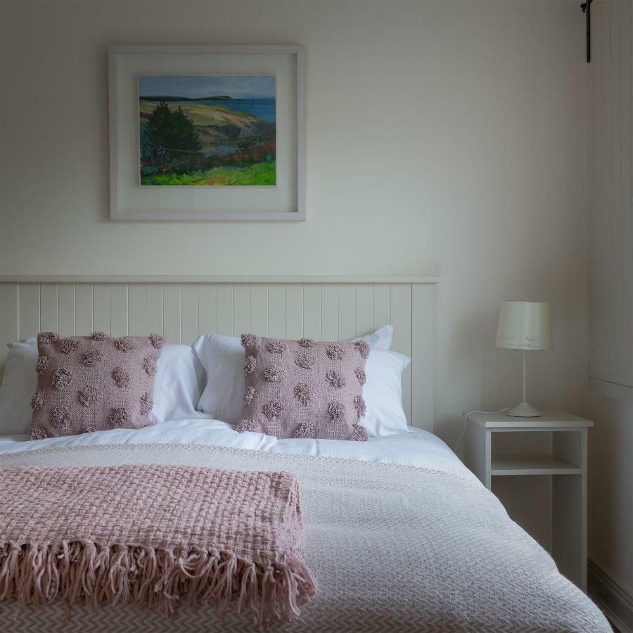 The Happy Pig 3* Kenmare